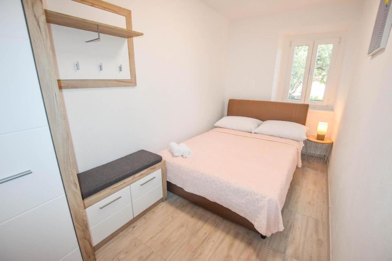 Suite Apartment Toni Poljana  المظهر الخارجي الصورة
